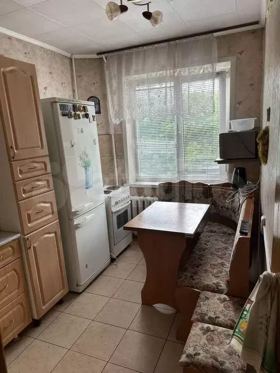 3-к. квартира, 63 м, 2/9 эт. - Фото 0