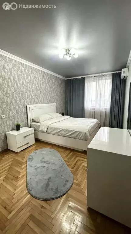 3-комнатная квартира: Нальчик, улица Пачева, 71 (71 м) - Фото 1