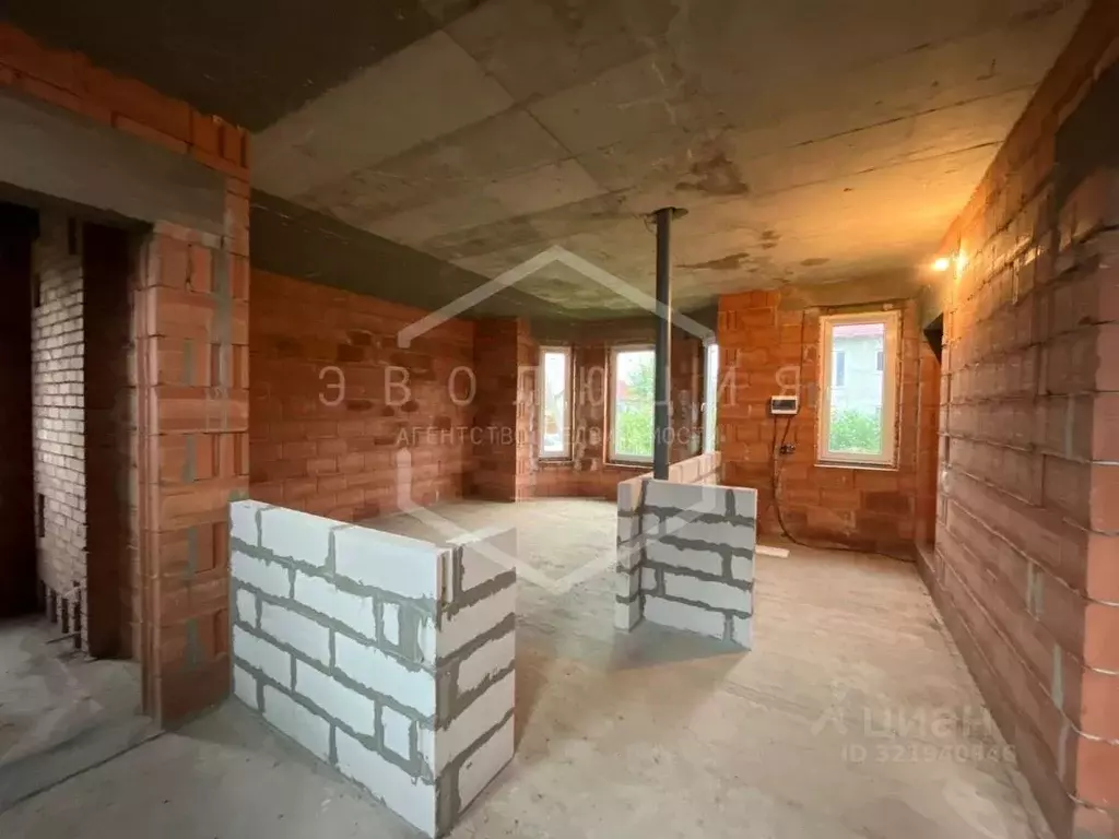 Дом в Калининградская область, Гурьевский муниципальный округ, пос. ... - Фото 1