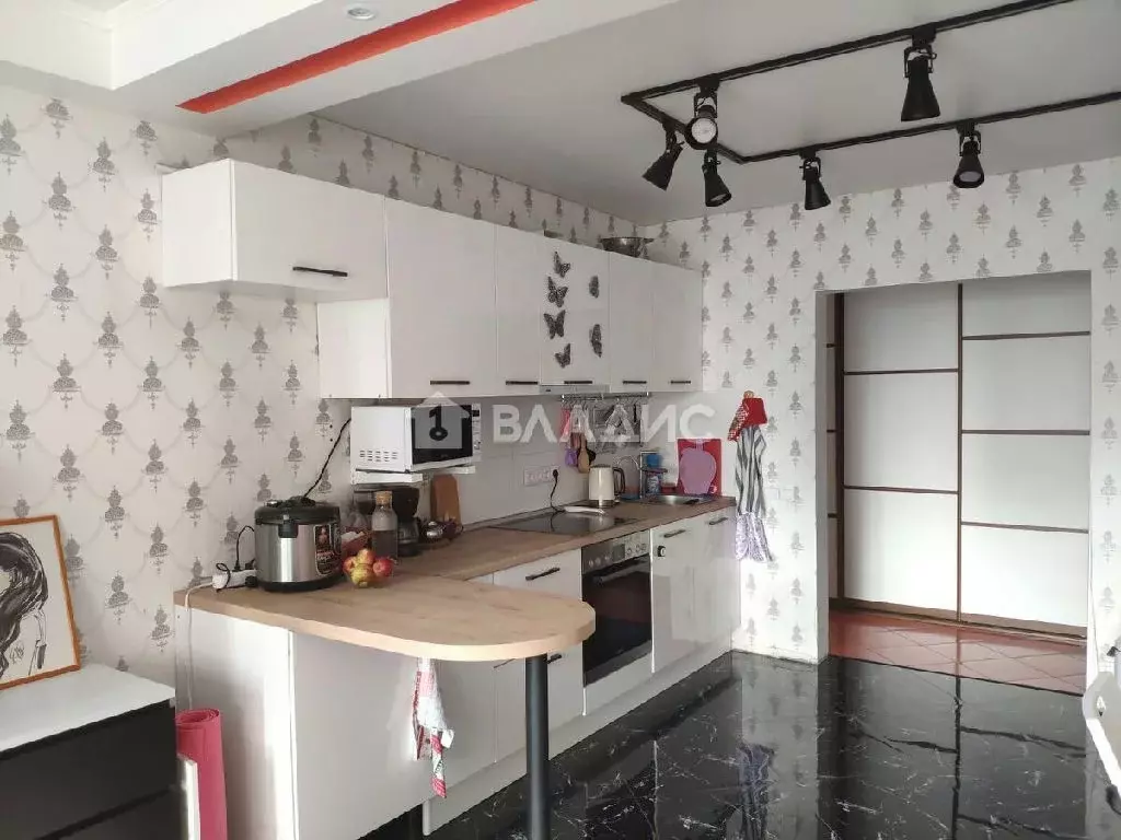 Продается 2-комнатная квартира - Фото 1