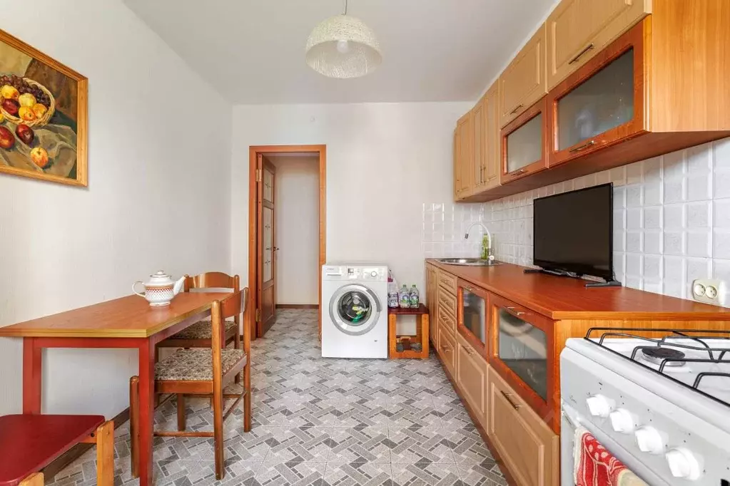 3-к кв. Краснодарский край, Геленджик Ульяновская ул., 23 (68.0 м) - Фото 0
