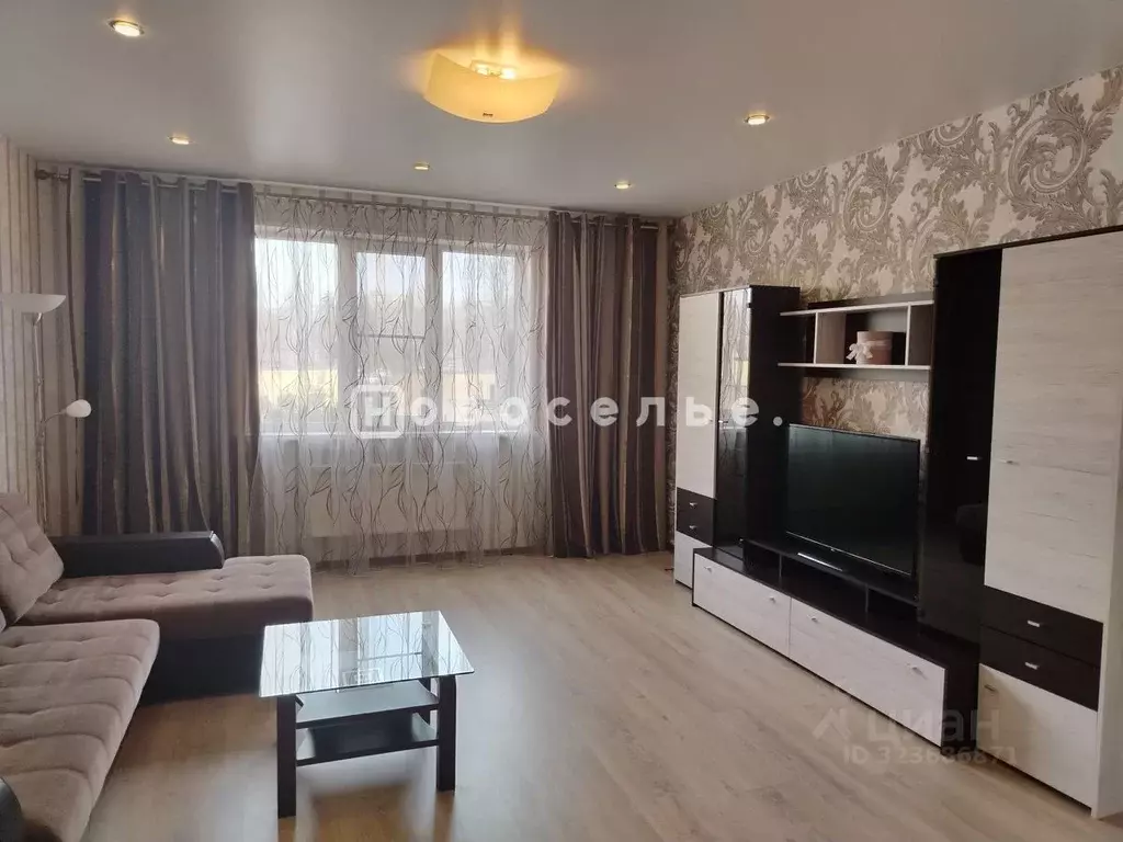 3-к кв. Рязанская область, Рязань Октябрьская ул., 65 (110.0 м) - Фото 1