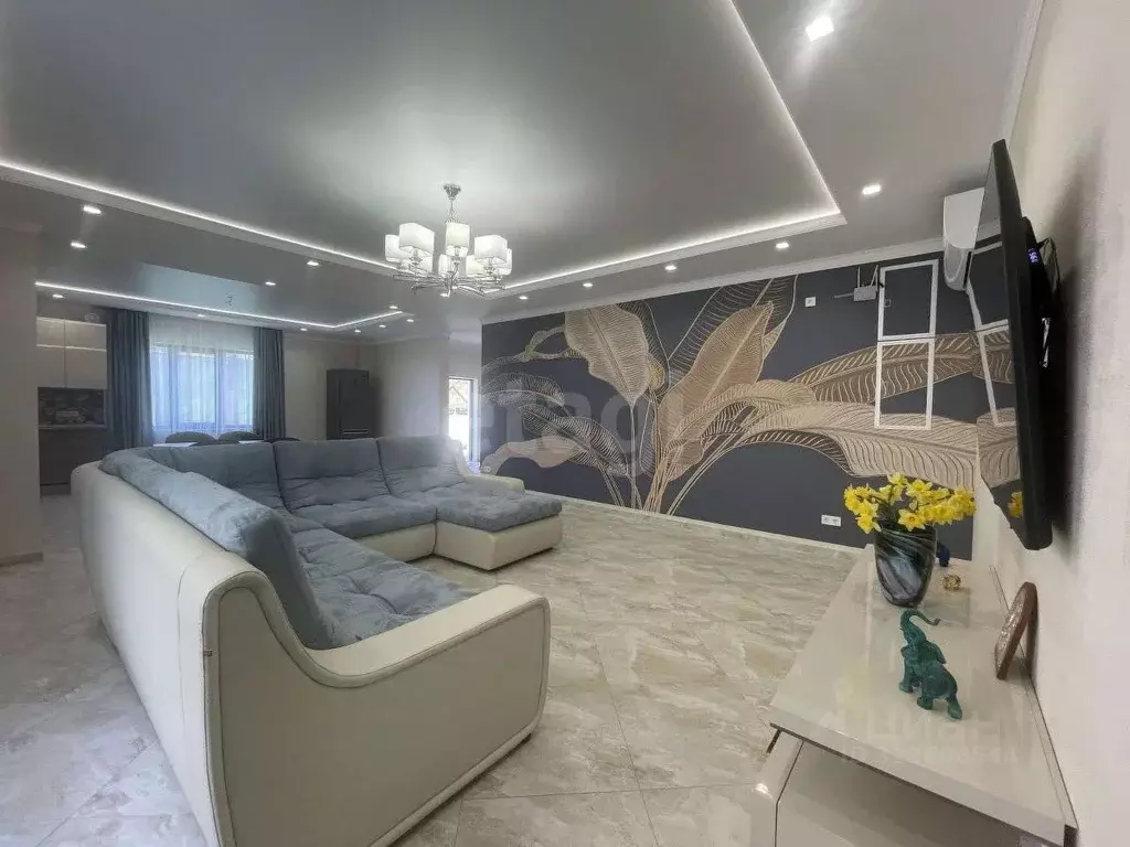 Дом в Крым, Ялта муниципальный округ, пос. Даниловка ул. Красная, 13 ... - Фото 1