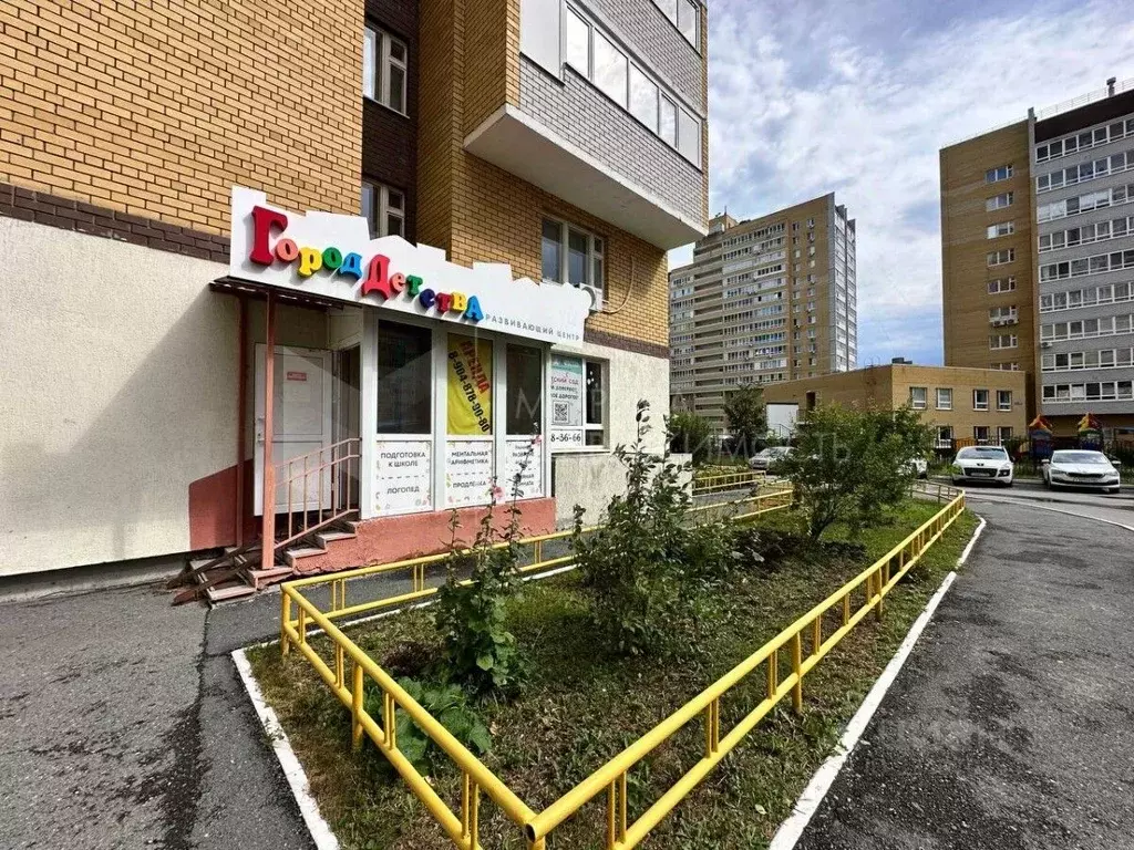 Помещение свободного назначения в Тюменская область, Тюмень ул. ... - Фото 1