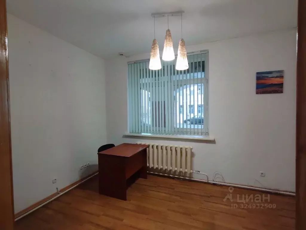 Помещение свободного назначения в Тверская область, Тверь бул. ... - Фото 1