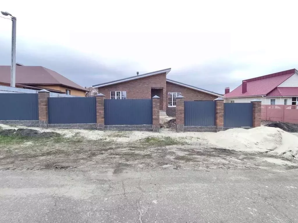 Дом в Белгородская область, Белгородский район, Тавровское с/пос, с. ... - Фото 1