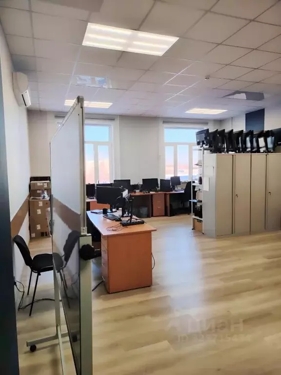 Офис в Новосибирская область, Новосибирск ул. Свердлова, 9 (300 м) - Фото 1