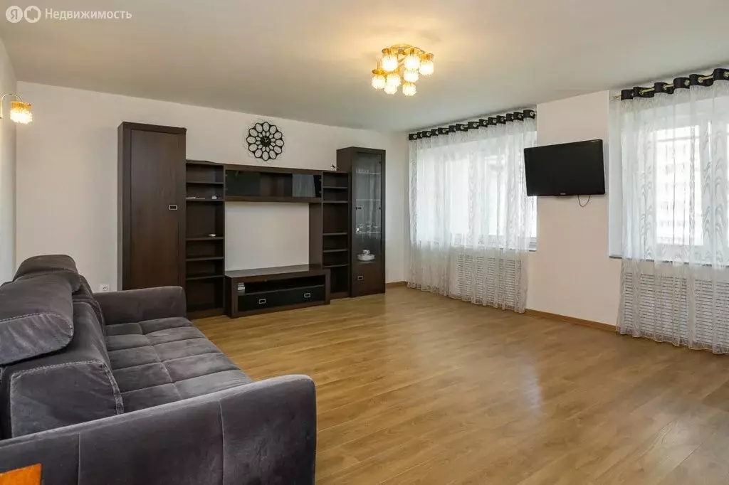 3-комнатная квартира: Хабаровск, Большая улица, 9 (86 м) - Фото 1