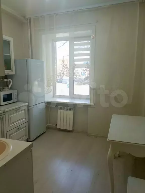 2-к. квартира, 60 м, 1/3 эт. - Фото 1