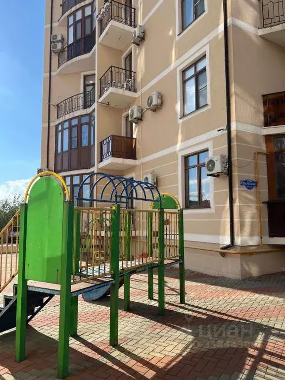 2-к кв. Краснодарский край, Геленджик Крымская ул. (80.0 м) - Фото 0