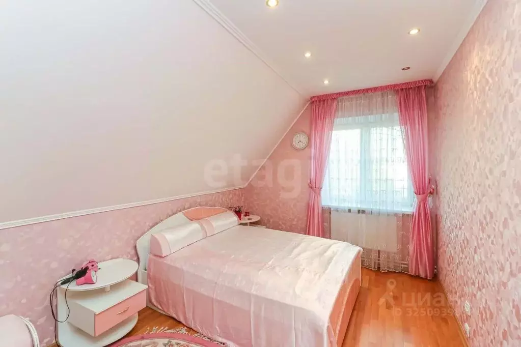 Дом в Тюменская область, Тюмень проезд 3-й Посадский (210 м) - Фото 1