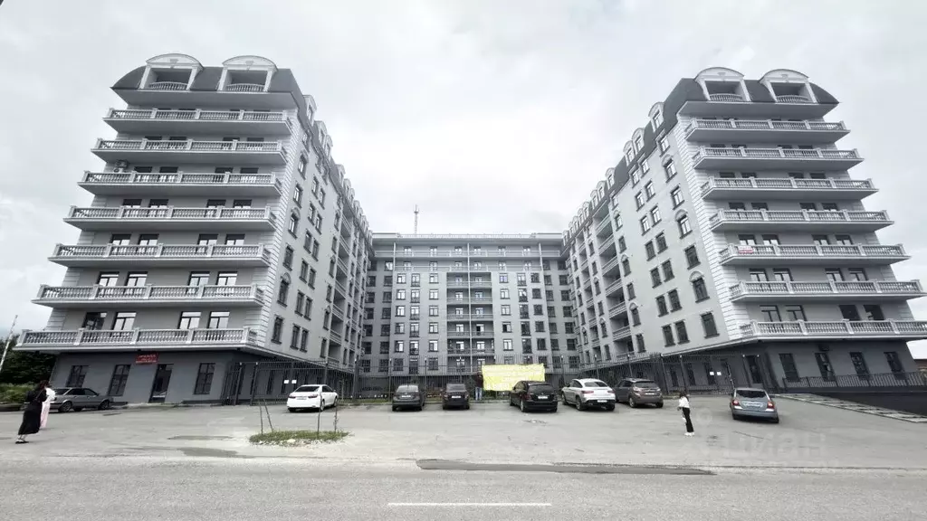 5-к кв. Кабардино-Балкария, Нальчик ул. Биттирова, 123 (233.0 м) - Фото 1
