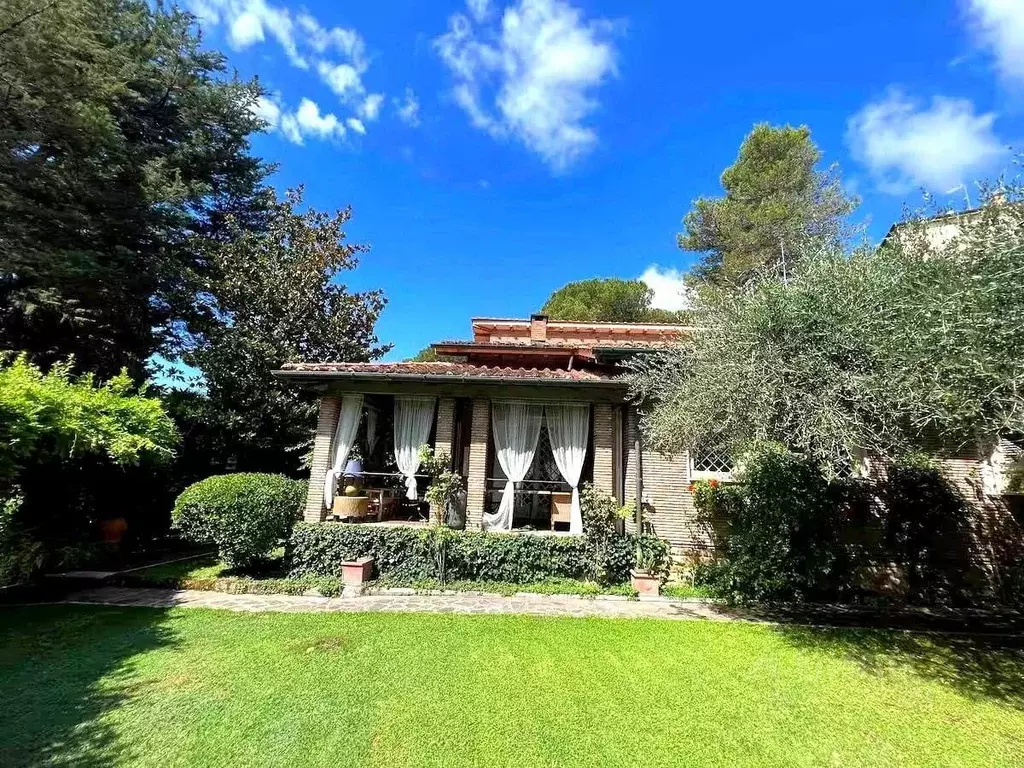 Дом в Краснодарский край, Сочи Центральный мкр, ул. Воровского (120 м) - Фото 1