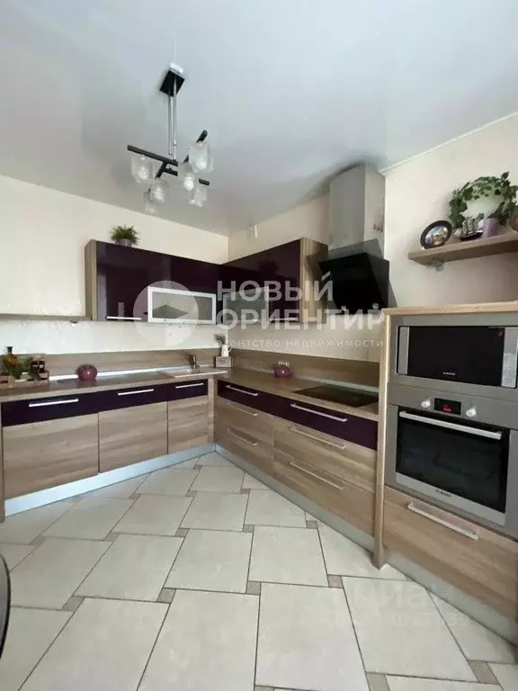 4-к кв. Свердловская область, Екатеринбург ул. Щербакова, 37 (90.3 м) - Фото 0