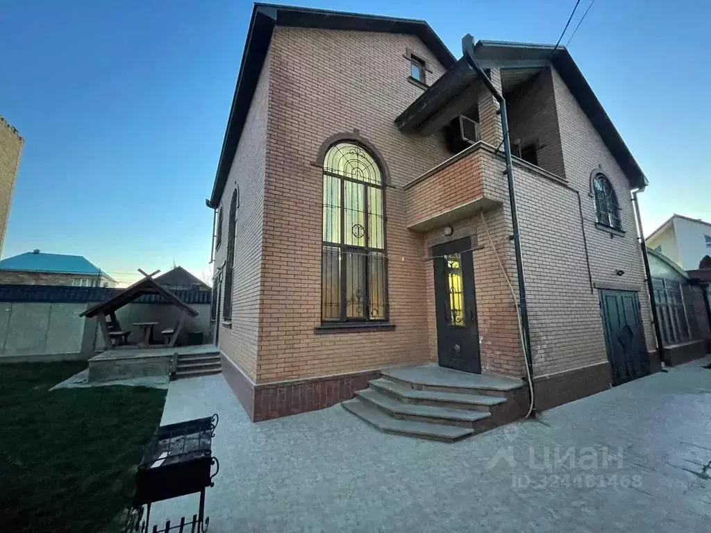 Дом в Дагестан, Махачкала Караман-5 мкр, ул. 2-я линия (200 м) - Фото 1