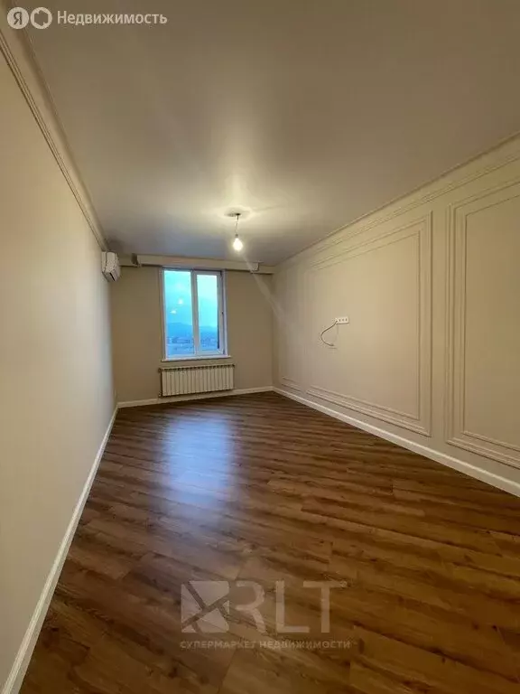 2-комнатная квартира: Махачкала, улица Лизы Чайкиной, 80 (80 м) - Фото 1