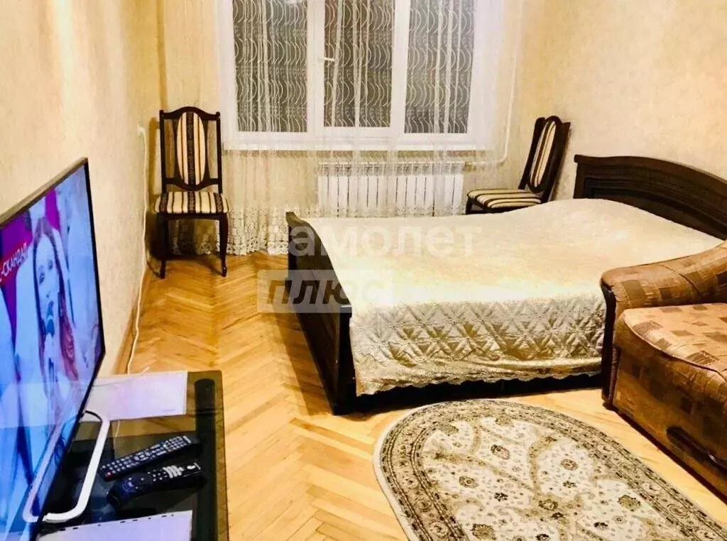 2-к кв. Кабардино-Балкария, Нальчик ул. Кирова, 3 (50.0 м) - Фото 1
