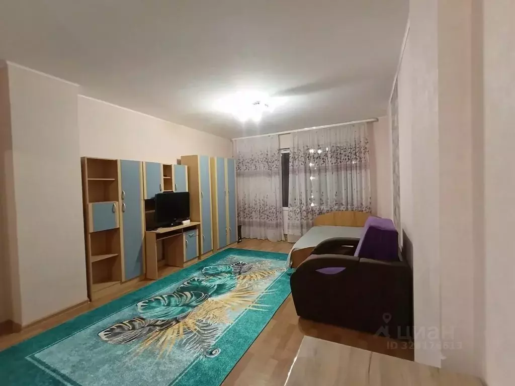 Студия Ханты-Мансийский АО, Нефтеюганск 17-й мкр, 3/1 (42.0 м) - Фото 1