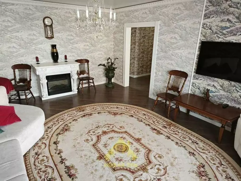 3-к кв. Оренбургская область, Оренбург ул. Джангильдина, 3 (90.6 м) - Фото 1