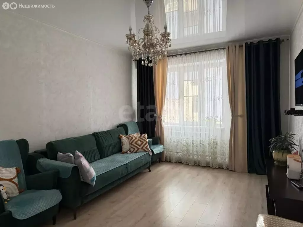 2-комнатная квартира: Магас, улица Хаджи-Бикара Муталиева, 1 (78 м) - Фото 1