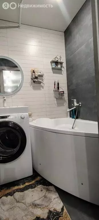 3-комнатная квартира: Челябинск, улица Богдана Хмельницкого, 34 (67 м) - Фото 2