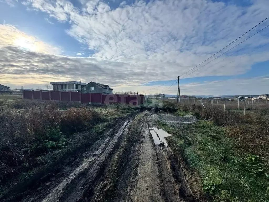 Участок в Крым, Симферопольский район, Перовское с/пос, с. ... - Фото 1