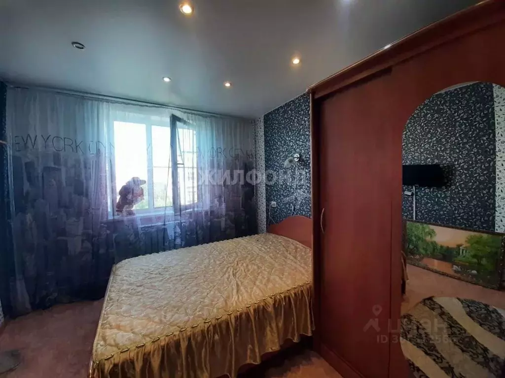 3-к кв. Кемеровская область, Новокузнецк ул. 40 лет ВЛКСМ, 116А (59.9 ... - Фото 1