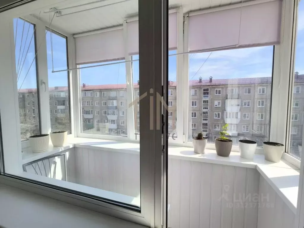 2-к кв. Омская область, Омск ул. Романенко, 2 (45.4 м) - Фото 0