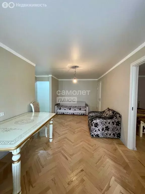 3-комнатная квартира: Нальчик, улица Идарова, 211 (65 м) - Фото 2