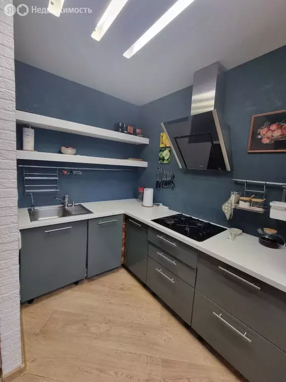 3-комнатная квартира: Екатеринбург, улица Барвинка, 20 (88.1 м) - Фото 2