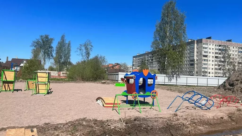 Участок в Ленинградская область, Шлиссельбург Кировский район, ул. ... - Фото 2