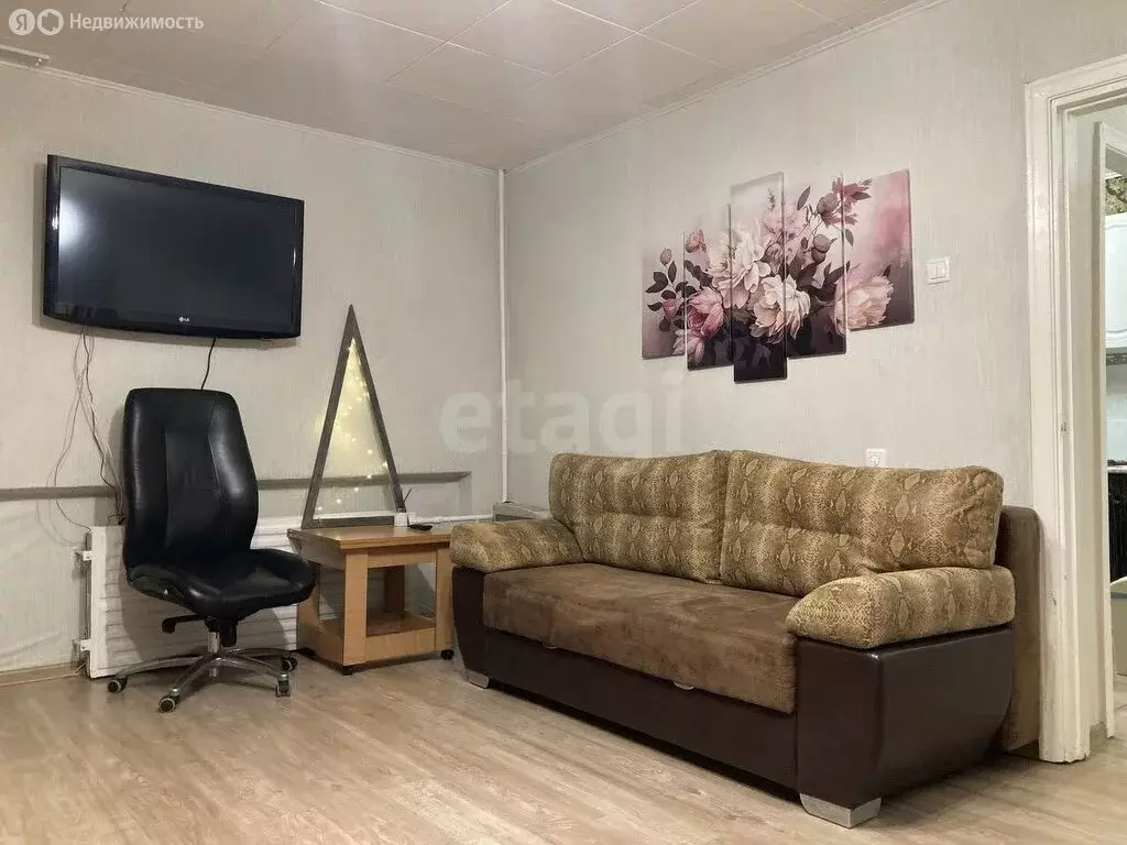 1-комнатная квартира: Киров, улица Северная Набережная, 9 (41 м) - Фото 1