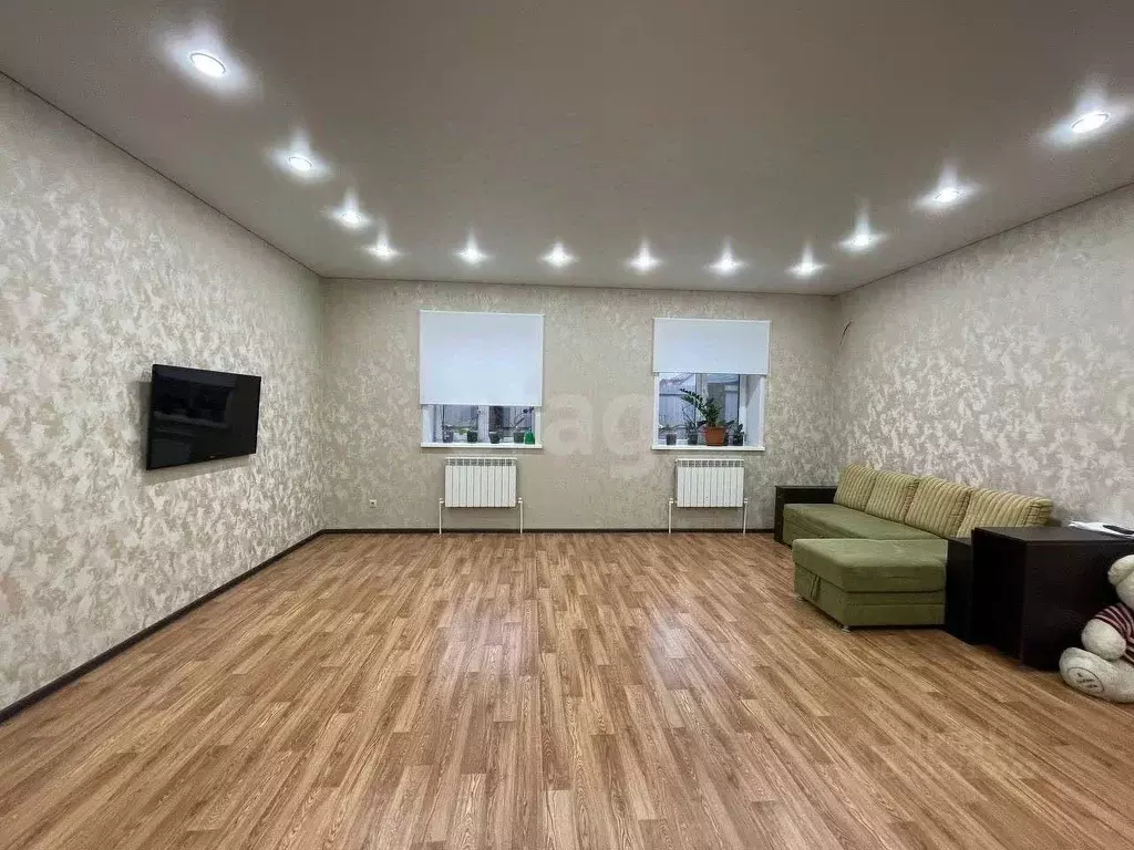 Дом в Татарстан, Казань ул. Ак каен, 17 (100 м) - Фото 1