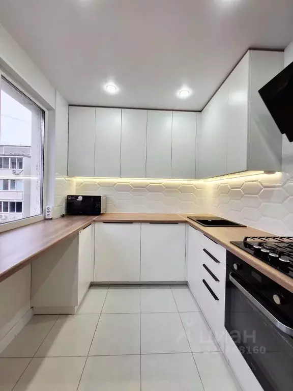 2-к кв. Пермский край, Чайковский ул. Азина, 31 (53.0 м) - Фото 1