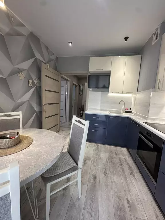 Продаётся 2-к квартира, 53 м - Фото 0