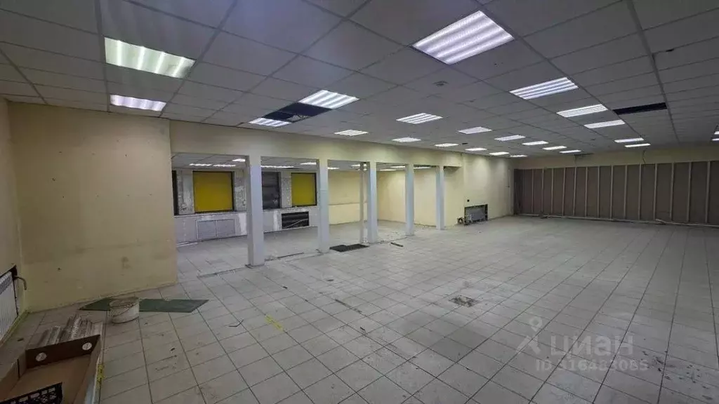 Помещение свободного назначения в Самарская область, Тольятти ул. 70 ... - Фото 1