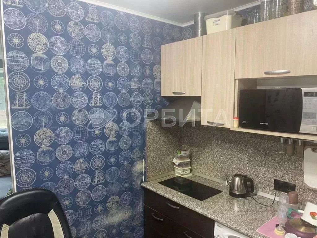 Комната Тюменская область, Тюмень ул. Карла Маркса, 108 (18.5 м) - Фото 1