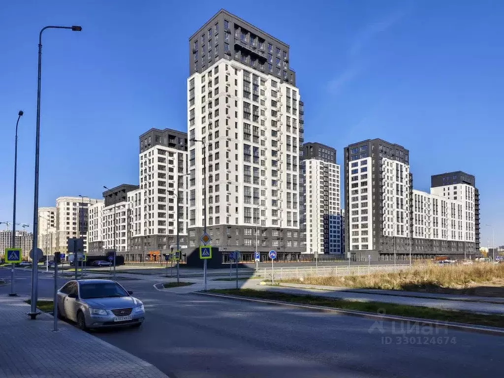 1-к кв. Тюменская область, Тюмень ул. Братьев Бондаревых, 5 (35.0 м) - Фото 1