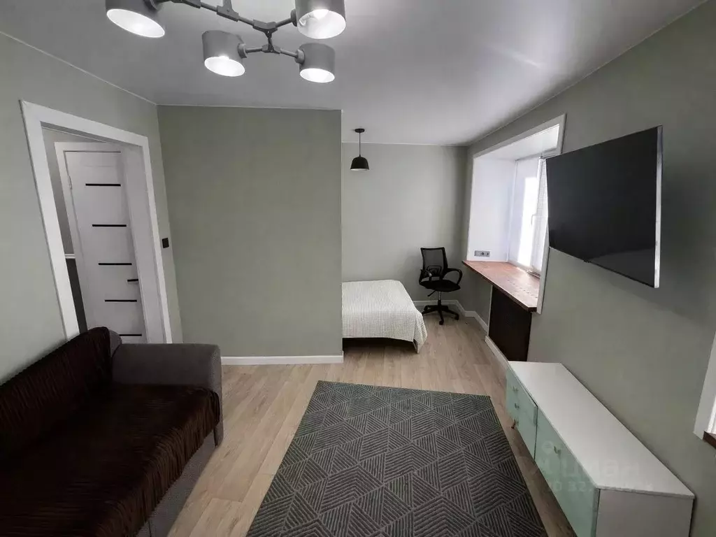 1-к кв. Приморский край, Владивосток Океанский просп., 123 (41.5 м) - Фото 1