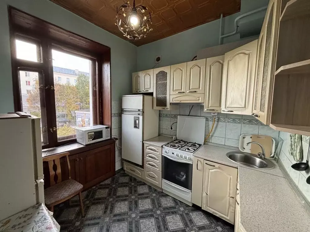 2-к кв. Мурманская область, Мурманск ул. Адмирала флота Лобова, 39/13 ... - Фото 2