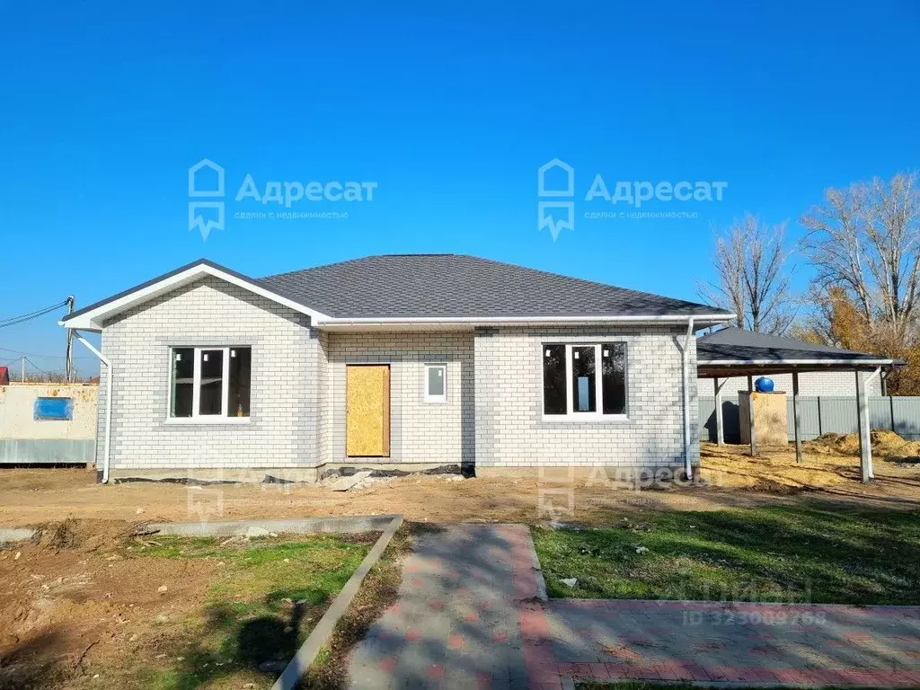 Дом в Волгоградская область, Краснослободск Среднеахтубинский район, ... - Фото 1