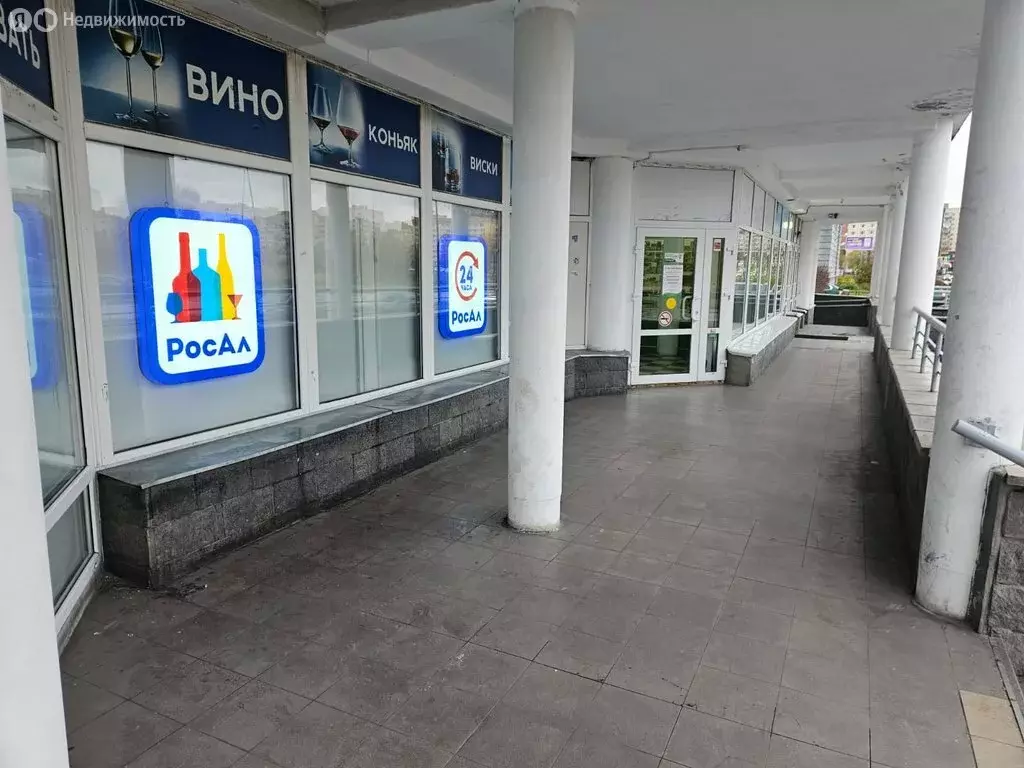 Торговая площадь (186 м) - Фото 2