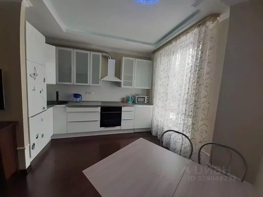 3-к кв. Омская область, Омск просп. Мира, 46 (68.0 м) - Фото 2