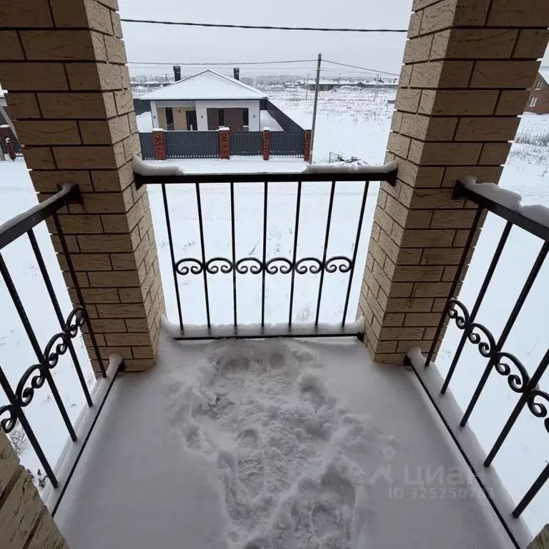 Дом в Башкортостан, Уфимский район, Русско-Юрмашский сельсовет, д. ... - Фото 0