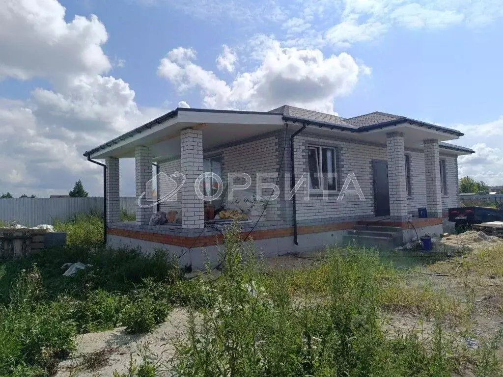 Дом в Тюменская область, Тюменский муниципальный округ, с. Успенка ул. ... - Фото 1