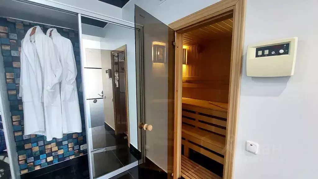 2-к кв. Приморский край, Владивосток ул. Станюковича, 48/2 (86.0 м) - Фото 1