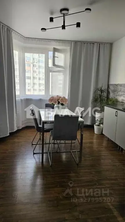 2-к кв. Московская область, Красногорск бул. Красногорский, 6 (60.0 м) - Фото 1