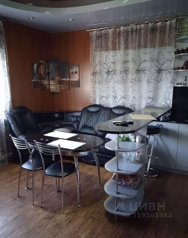Дом в Ростовская область, Миллерово ул. Ушакова, 19 (110 м) - Фото 0
