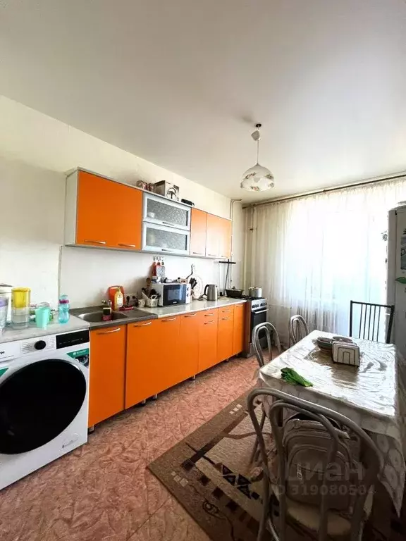3-к кв. Омская область, Омск ул. 21-я Амурская, 43 (68.0 м) - Фото 0