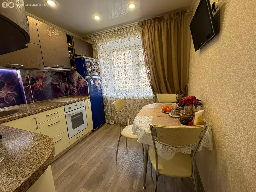 1-комнатная квартира: Сыктывкар, Центральный район, улица Чернова, 3 ... - Фото 2